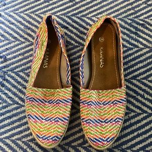 Barley worn super cute multi colored flats
